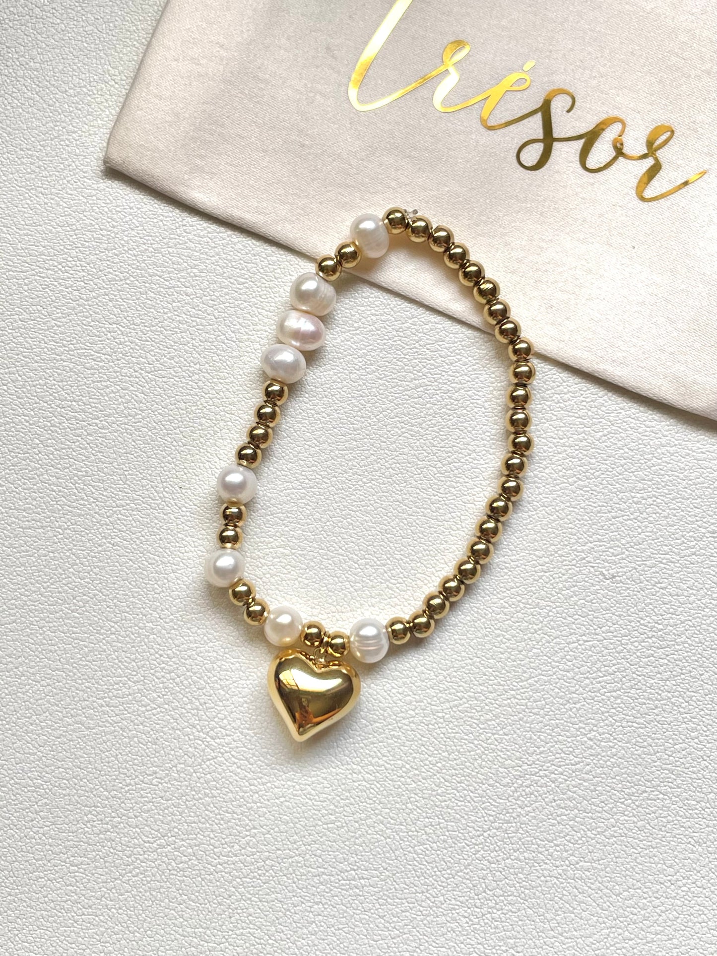 Heart and pearls bracelet