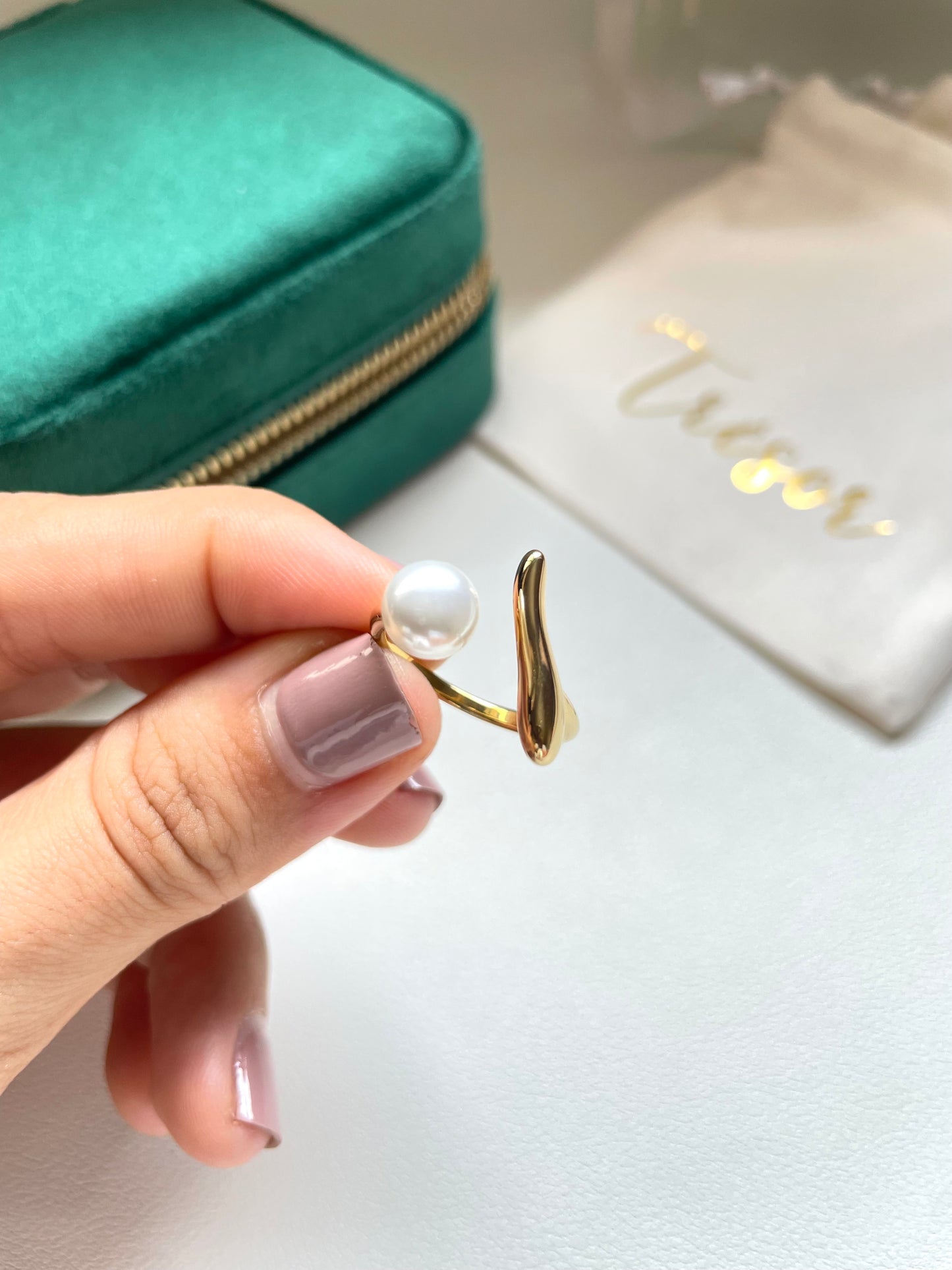 Geometric pearl ring