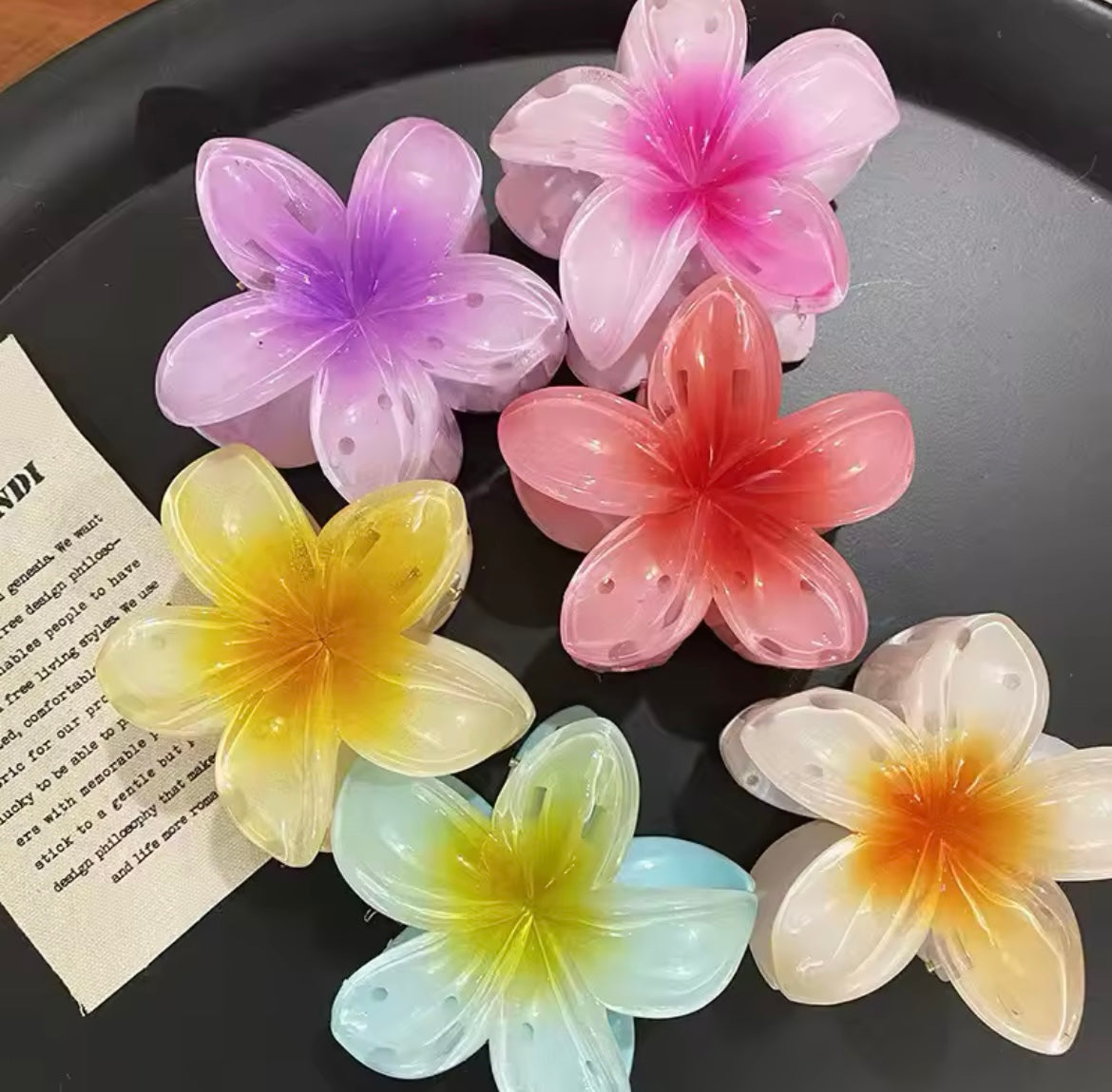 Hawaiian hair clips
