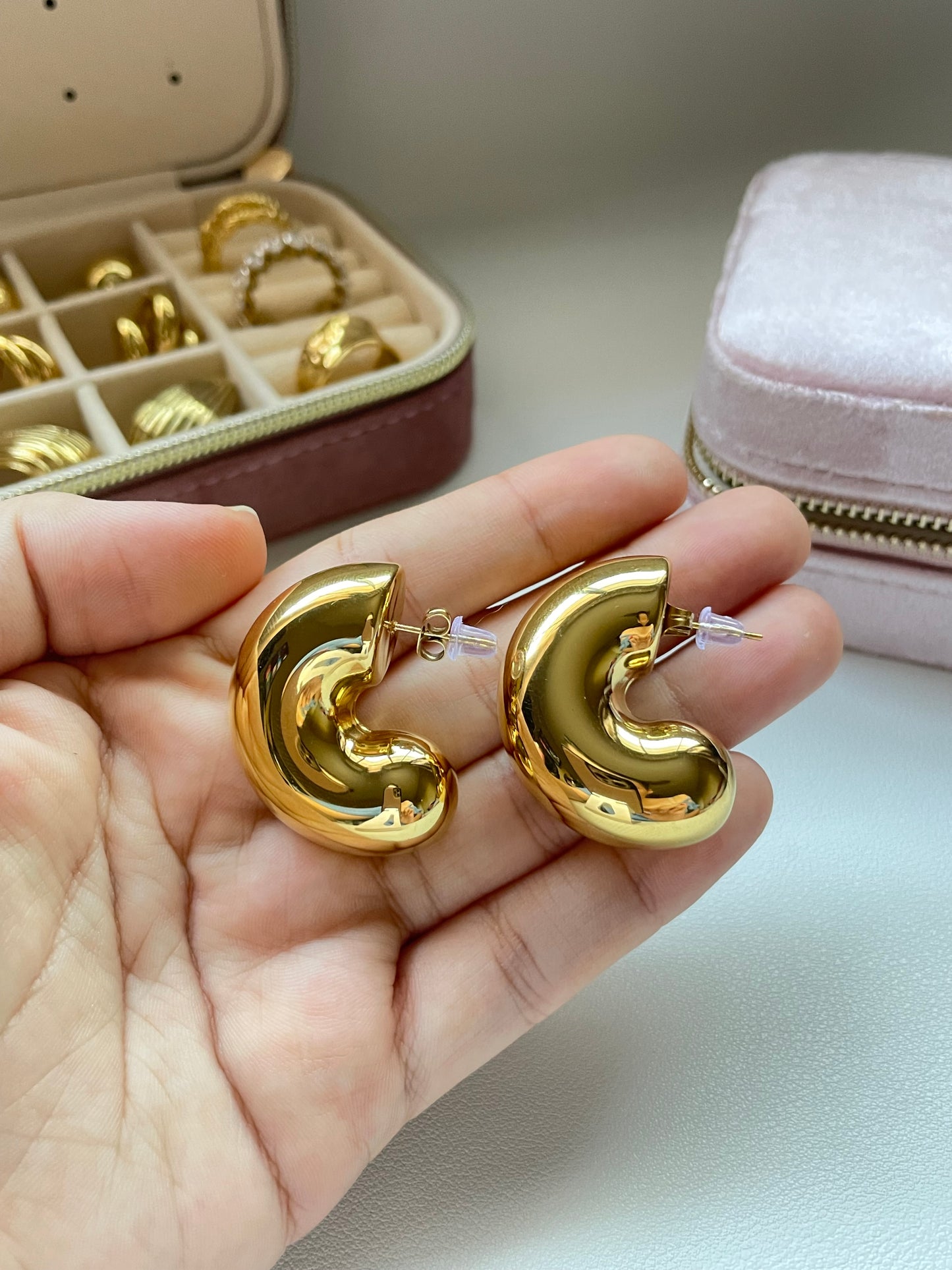 Xtra chunky mid hoops