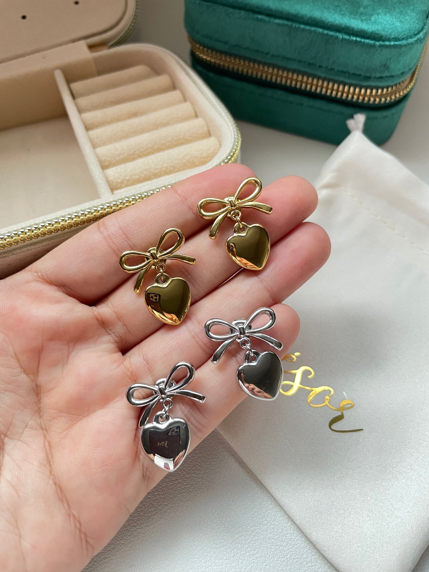 Bow knot earrings
