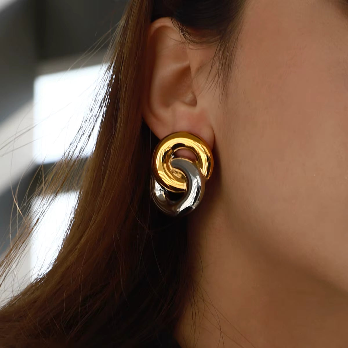 Minimalist double circles dual tone earrings