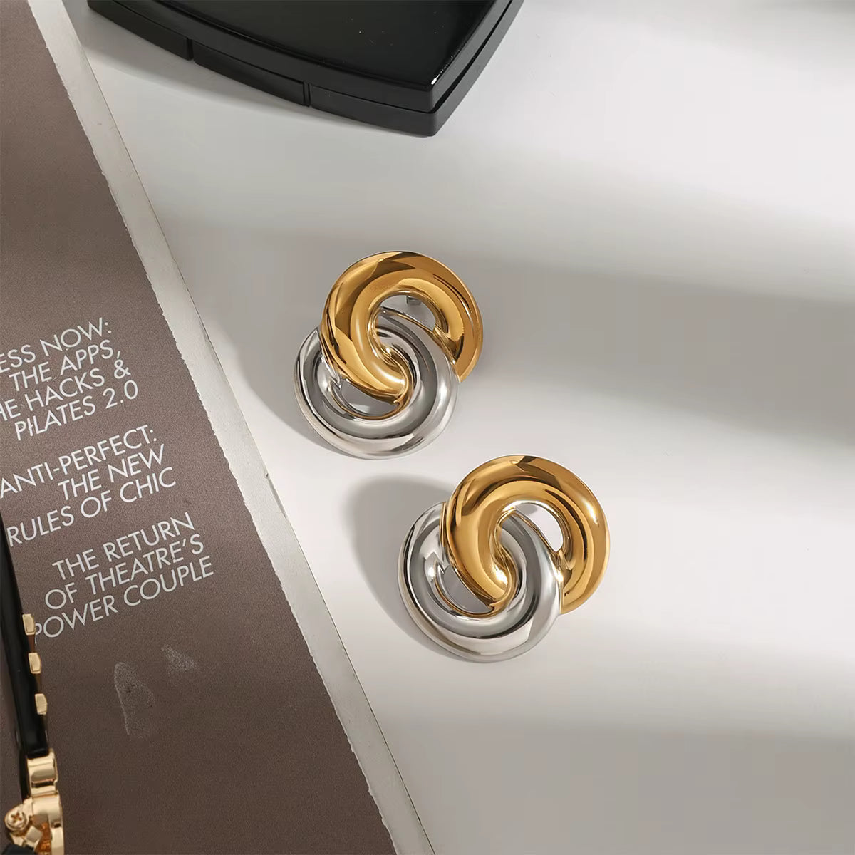 Minimalist double circles dual tone earrings