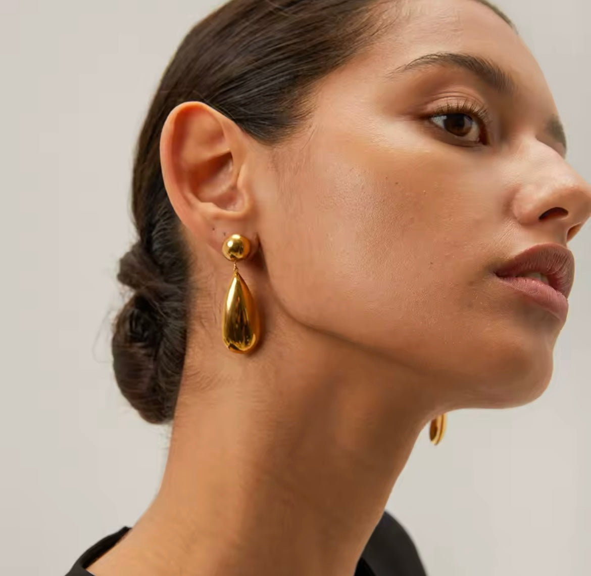 Classy elegant drop earrings
