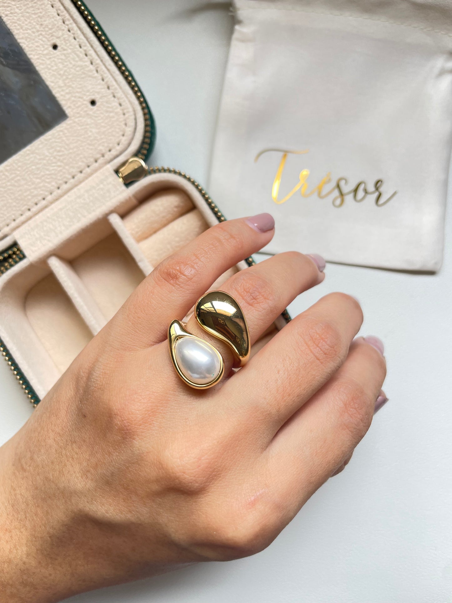 Drop and pearl ring
