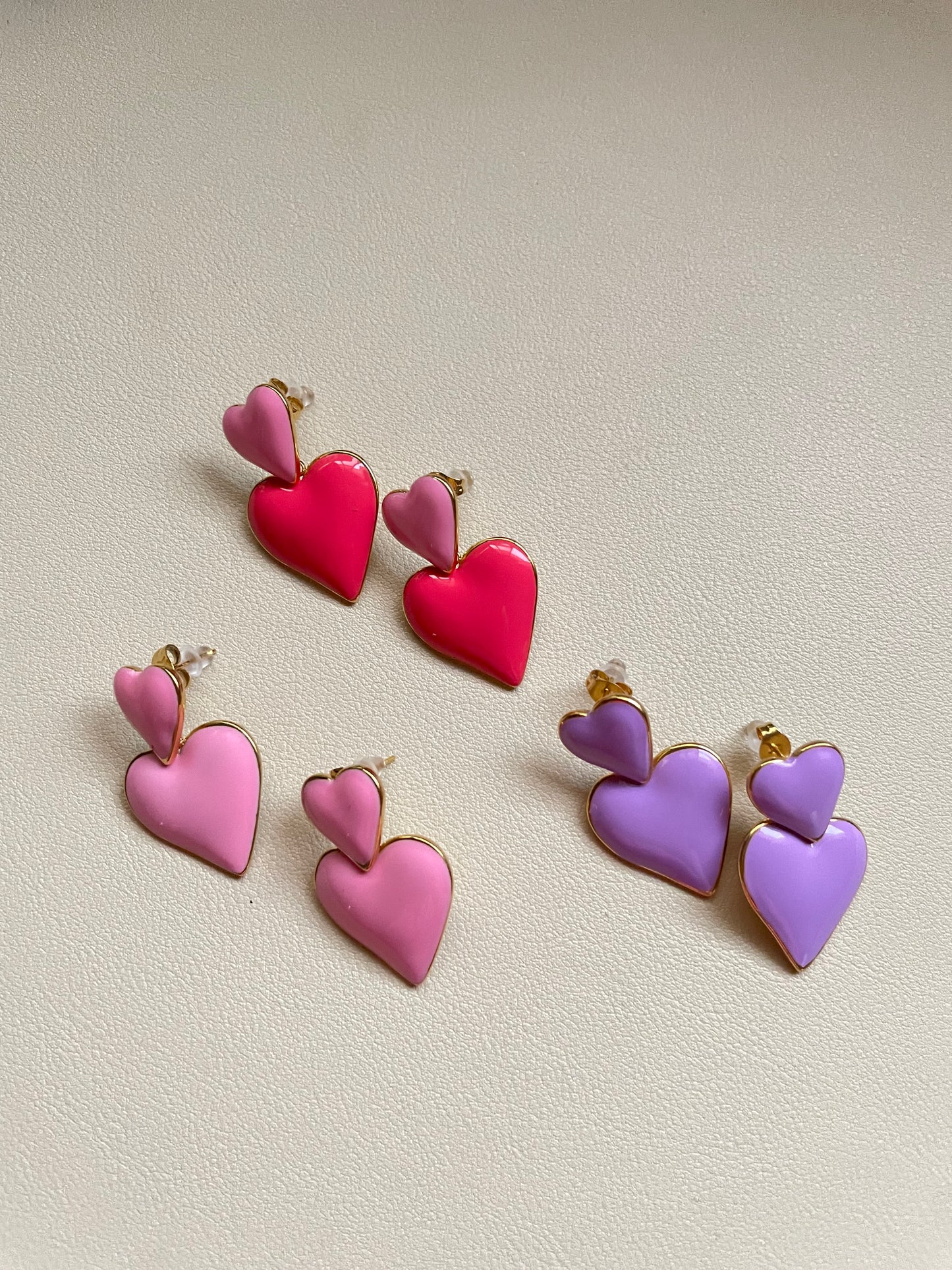 Aretes Corazones de colores