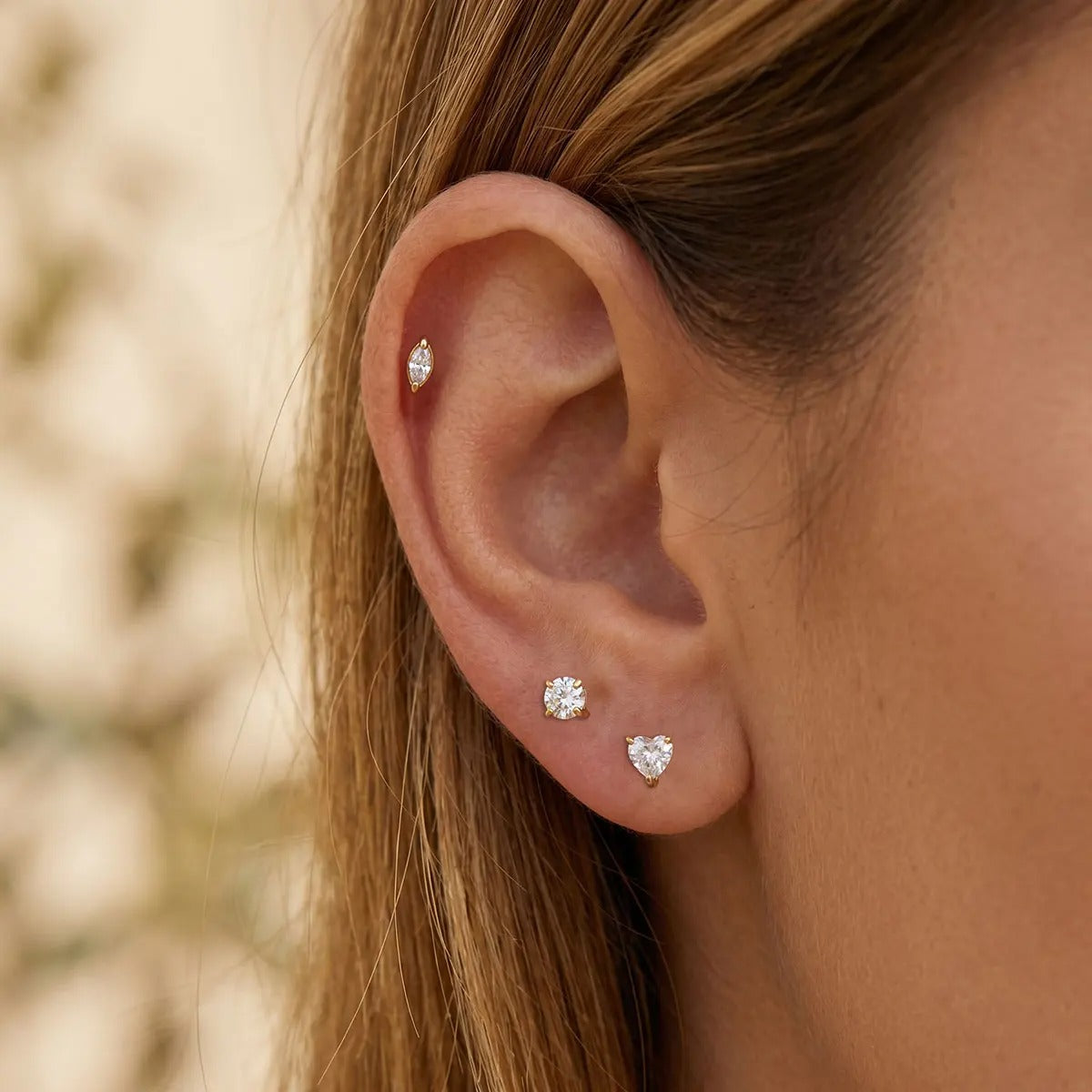 Zircon piercing studs (marquise)