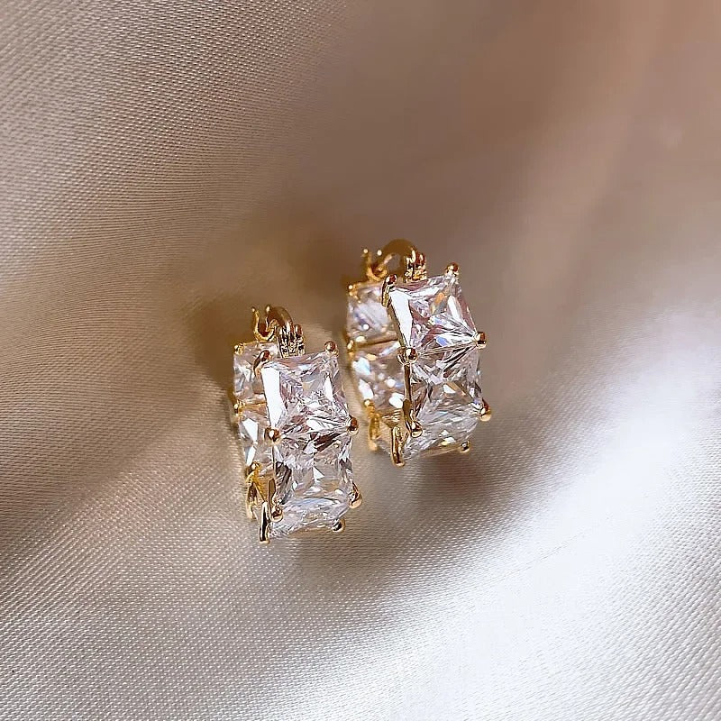 Shiny zircon squared hoops