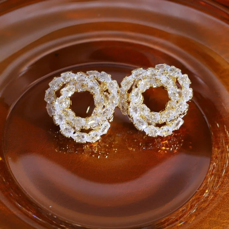 Round sparkly studs