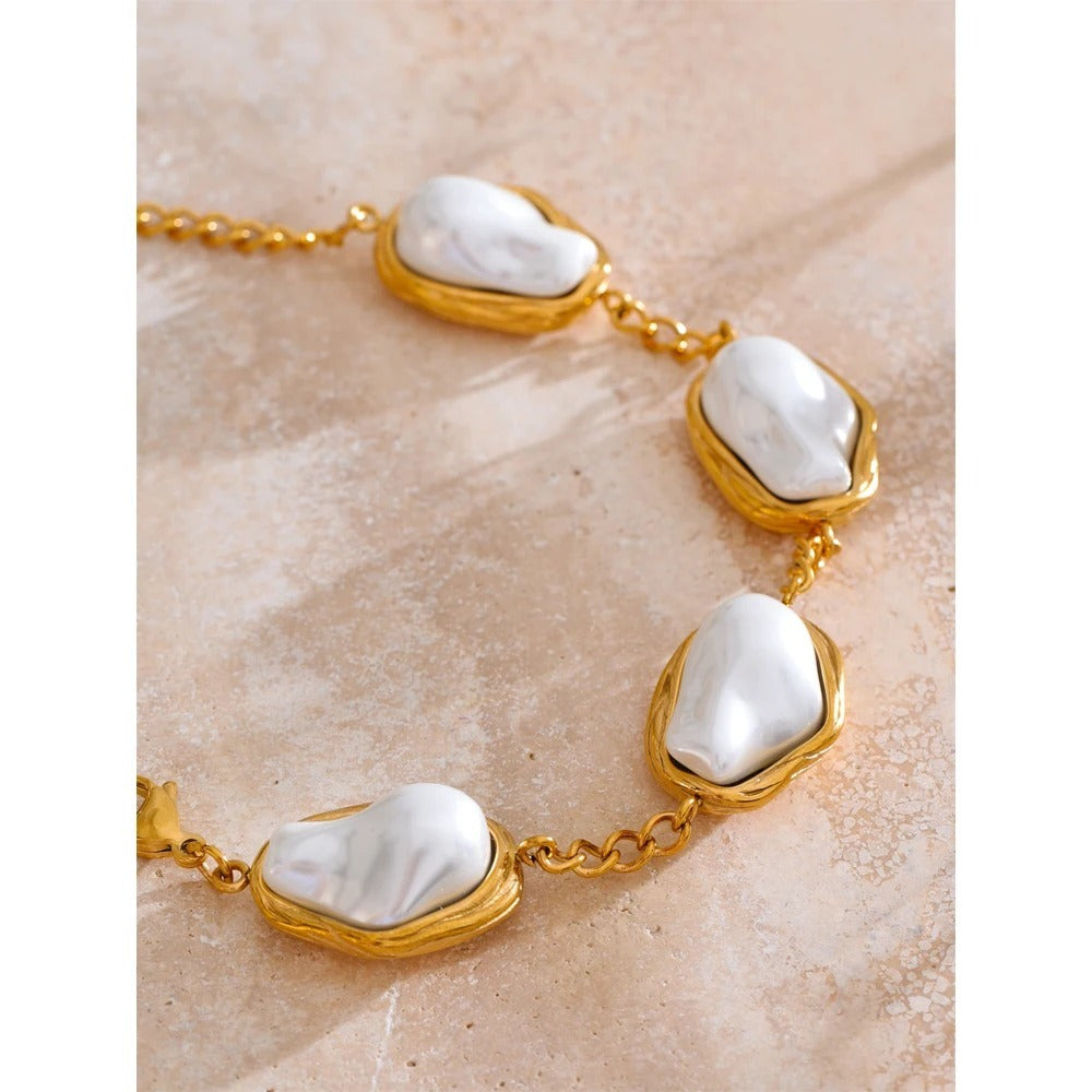 Barroque pearl bracelet