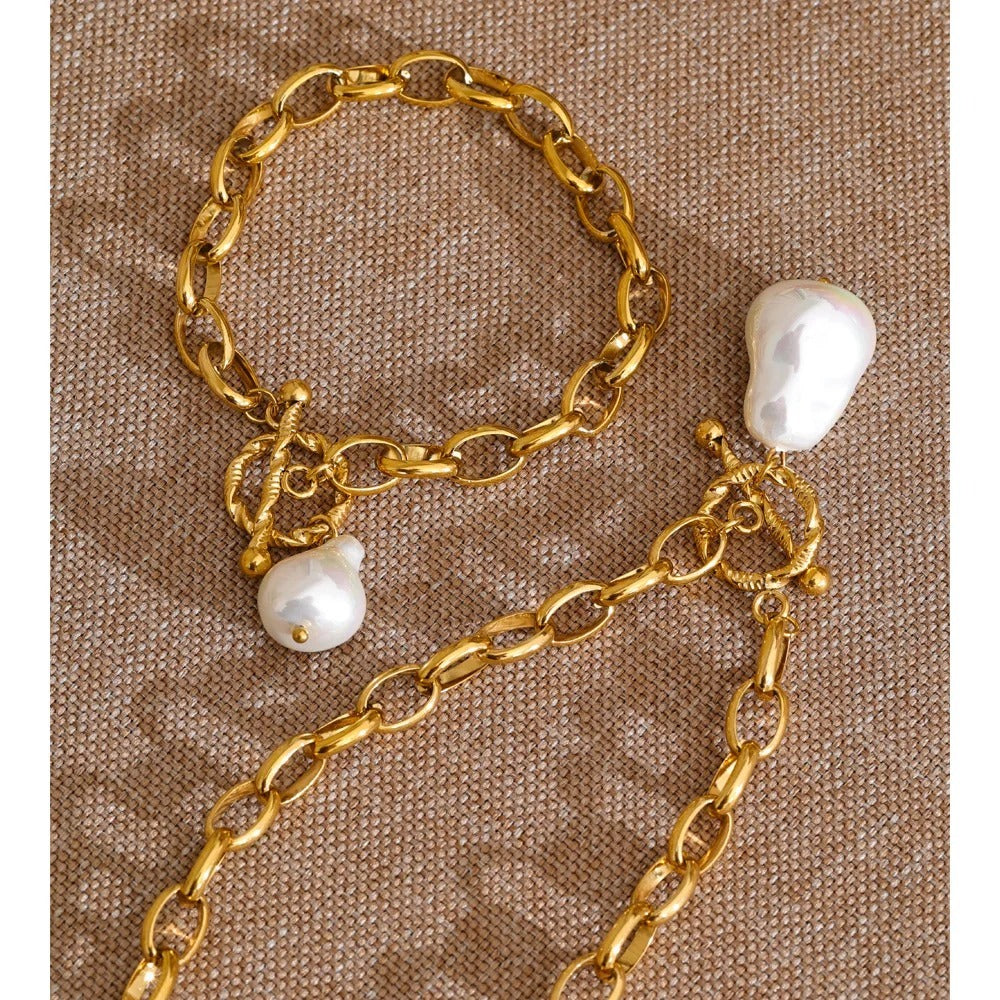 Barroque pearl necklace and bracelet set