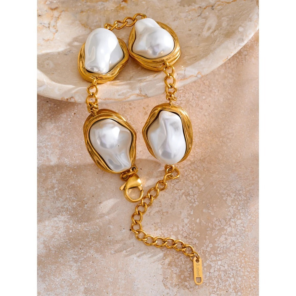Barroque pearl bracelet
