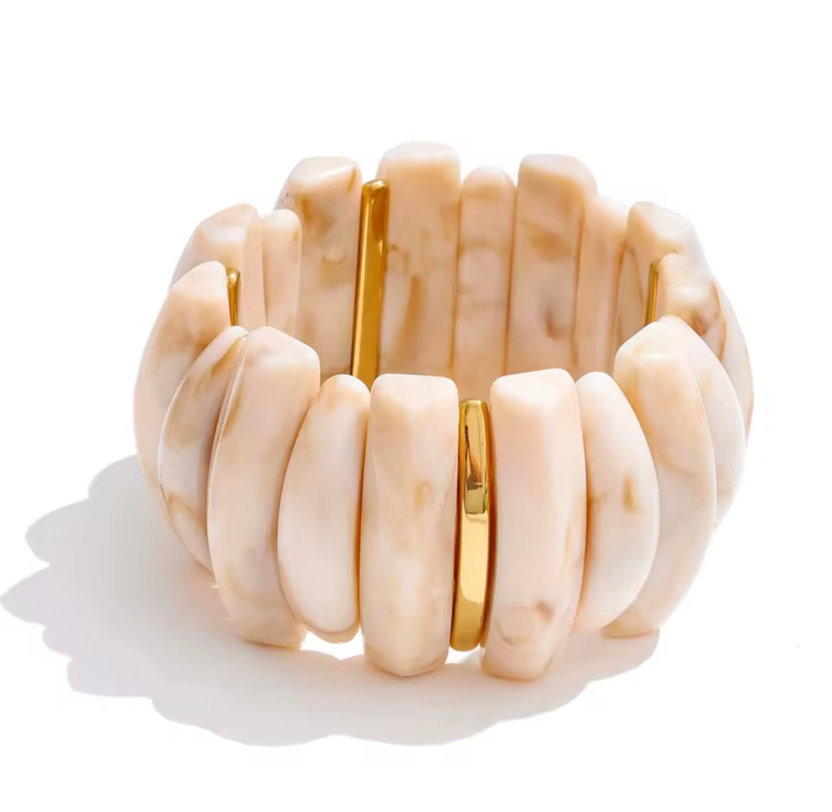 Resin statement large elastic bangle