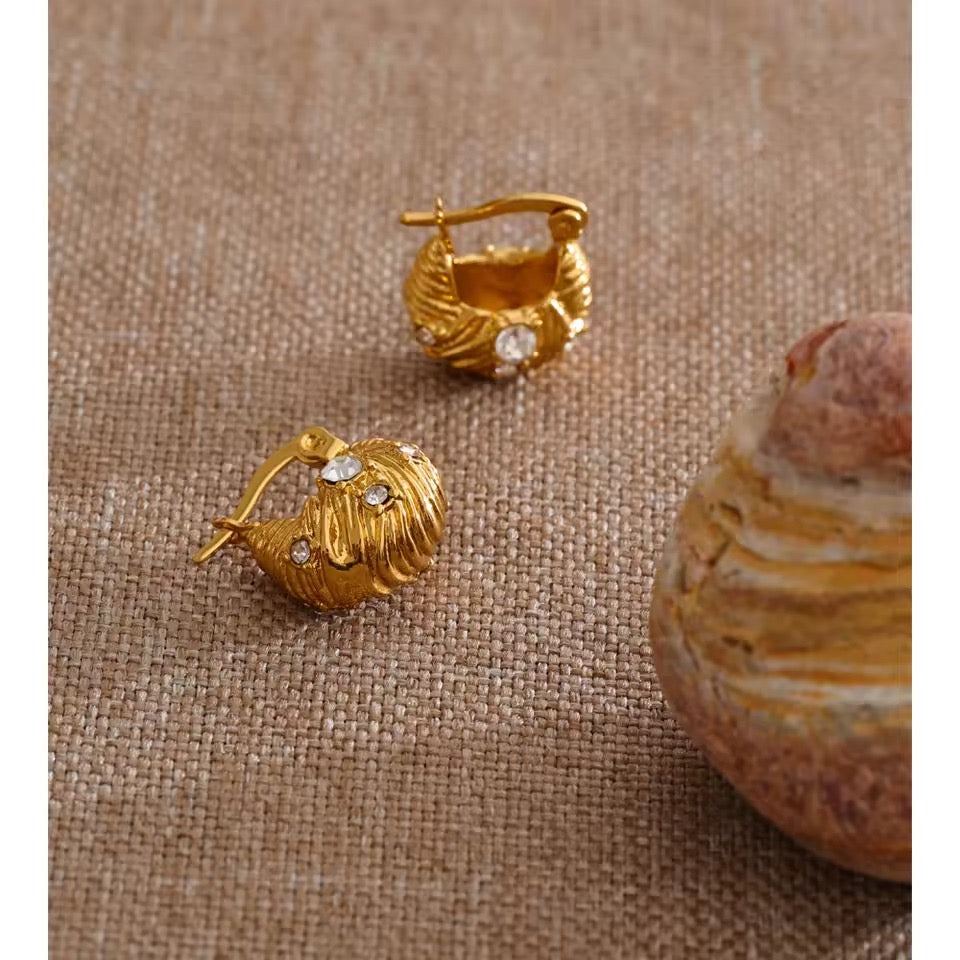 Vintage small hoop earrings