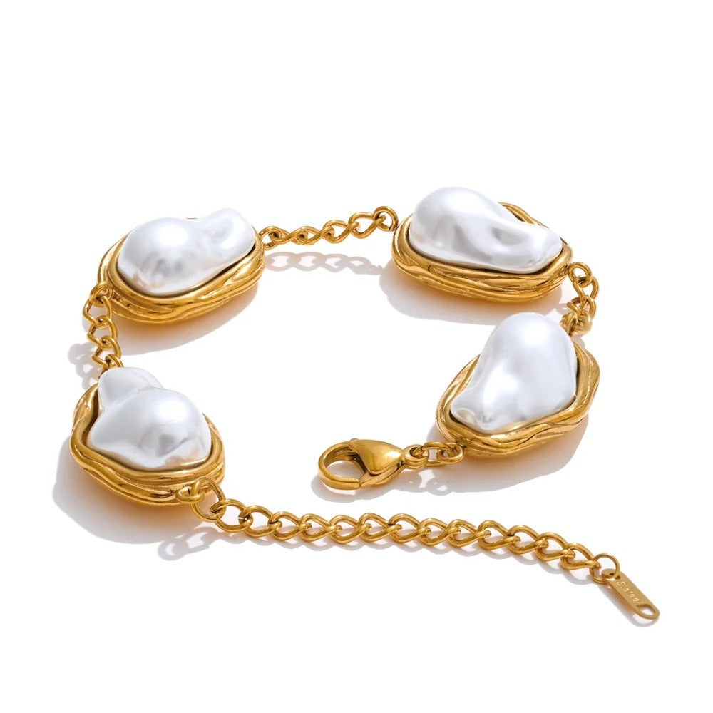 Barroque pearl bracelet