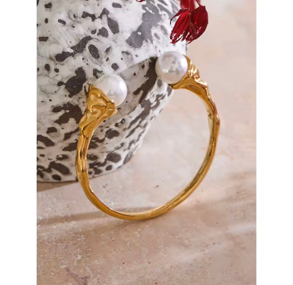 Pearl elegant bracelet