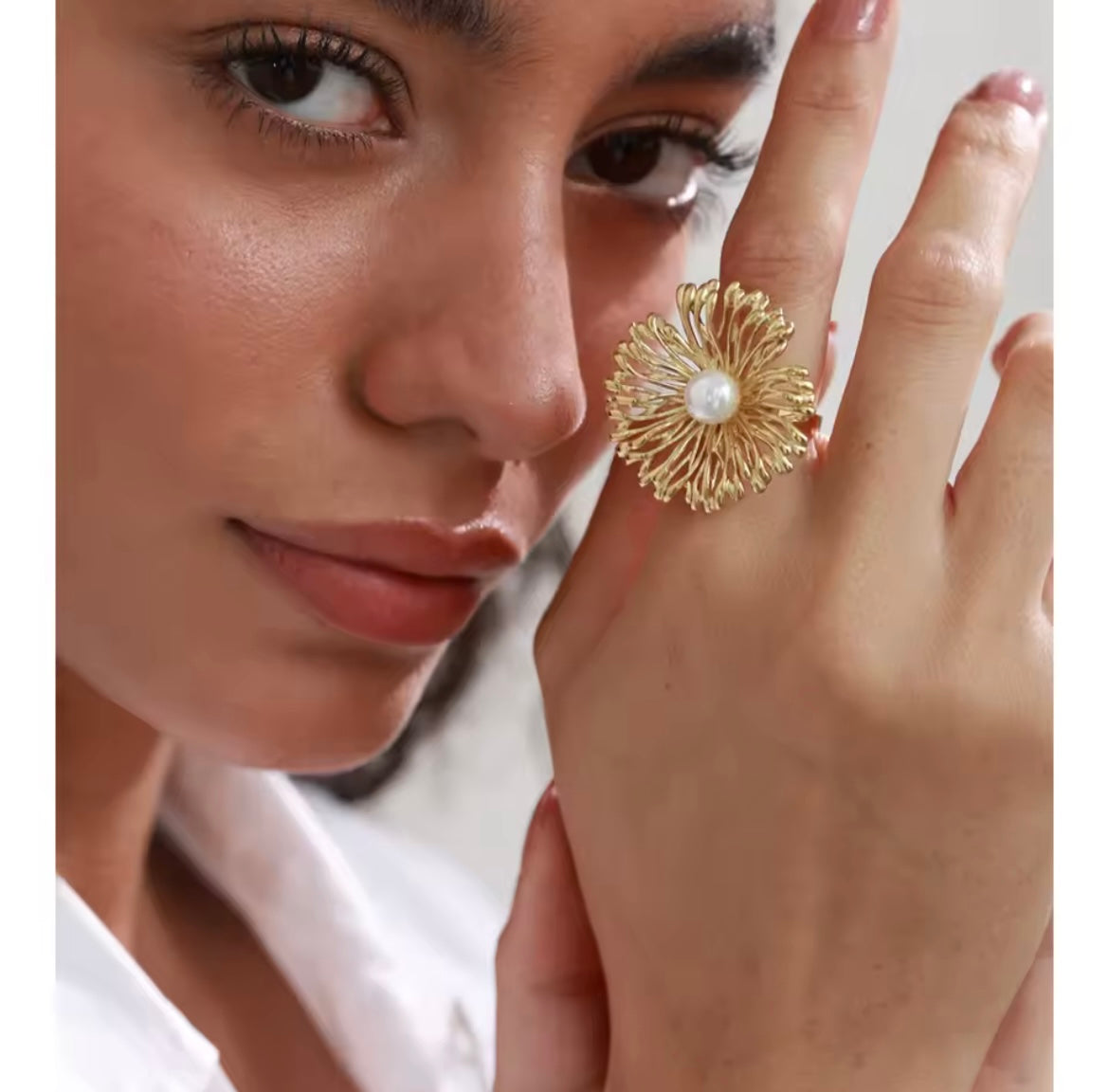 Maxi flower ring