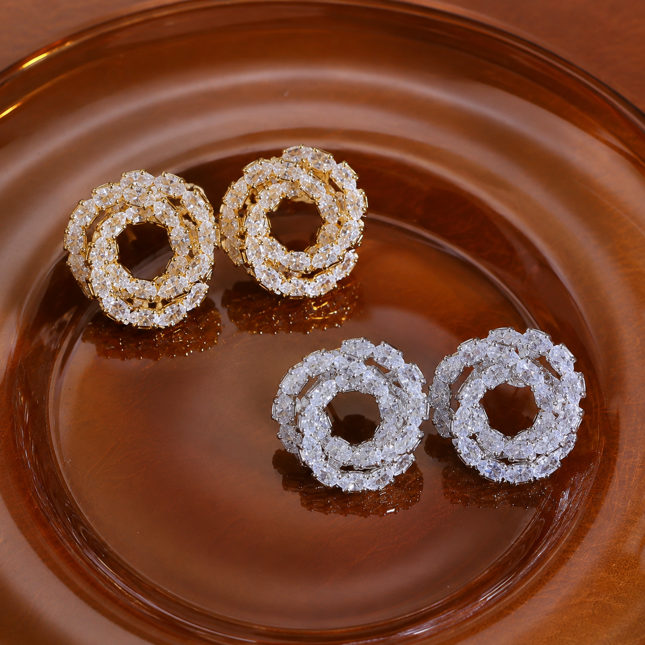 Round sparkly studs