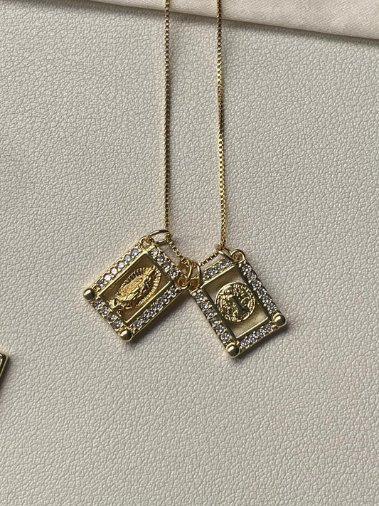 Collar religioso Virgen Maria