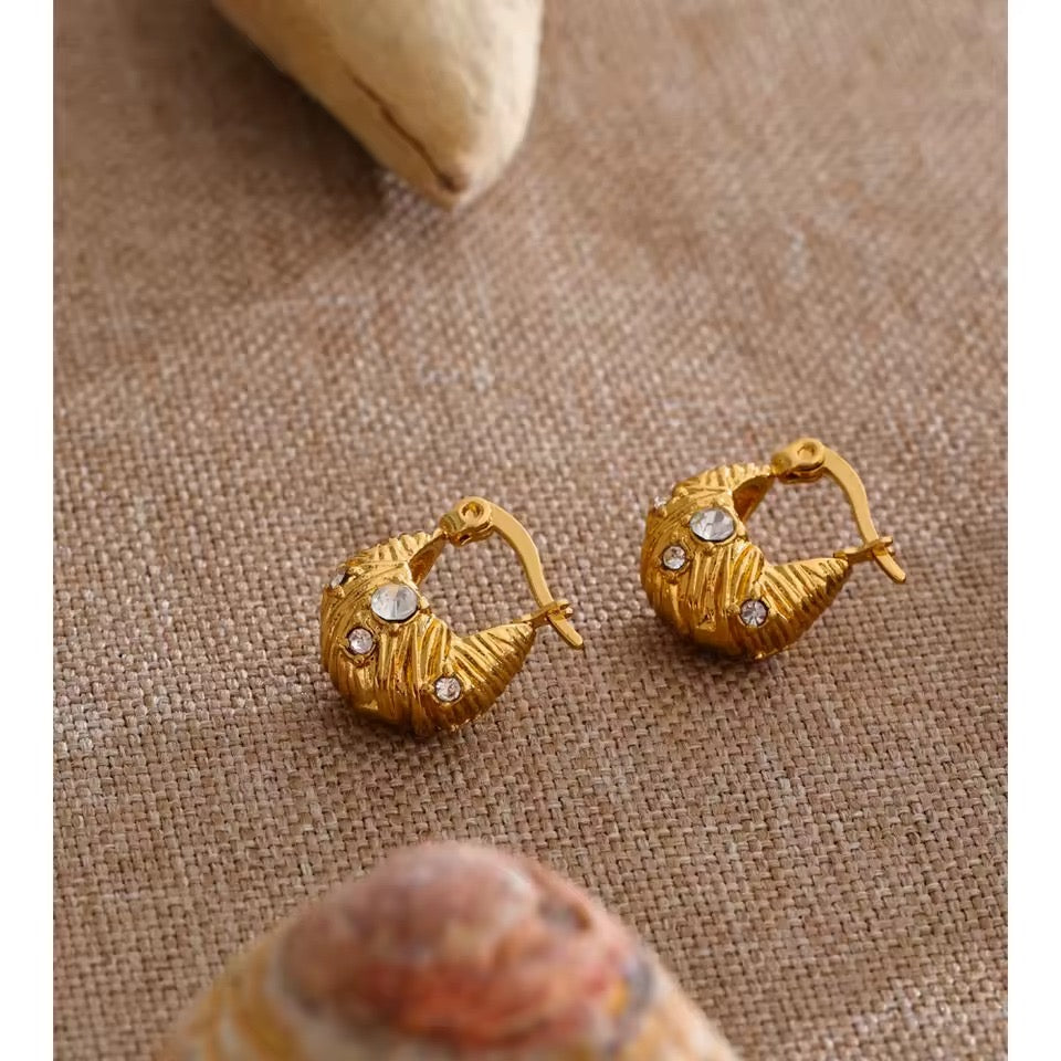 Vintage small hoop earrings