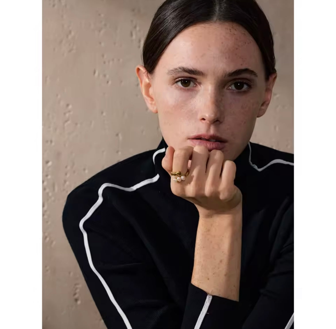 Dots and pearls ring