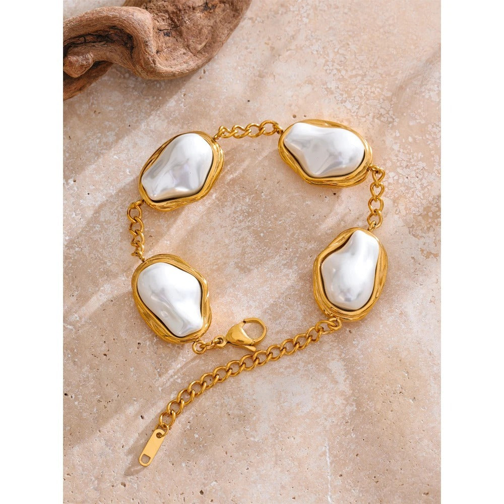 Barroque pearl bracelet