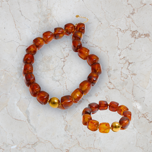 Square beads set brown
