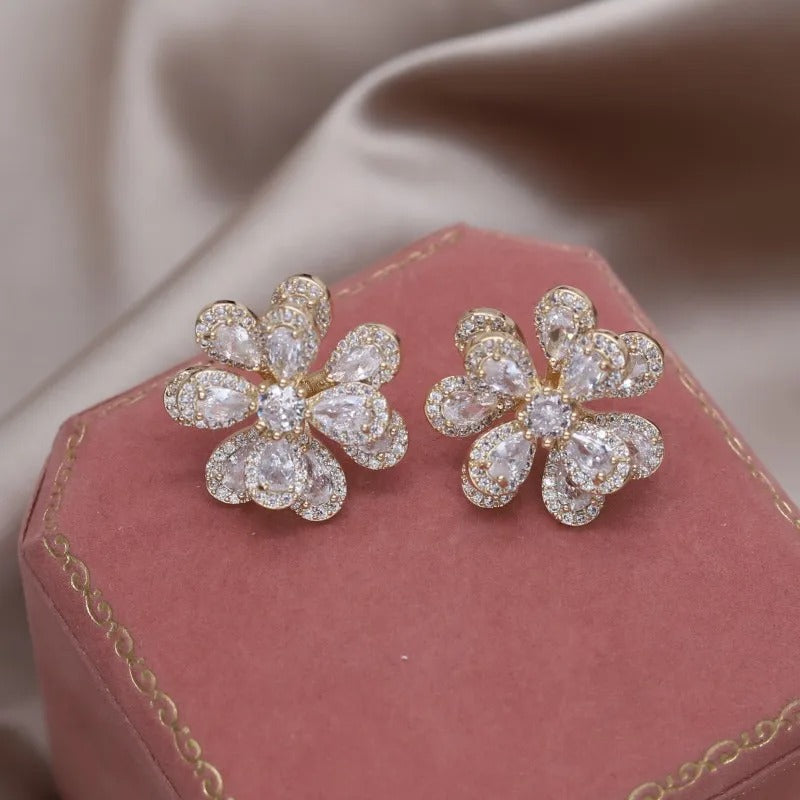 Flower sparkly studs