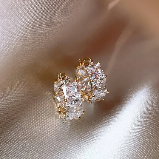 Shiny zircon squared hoops