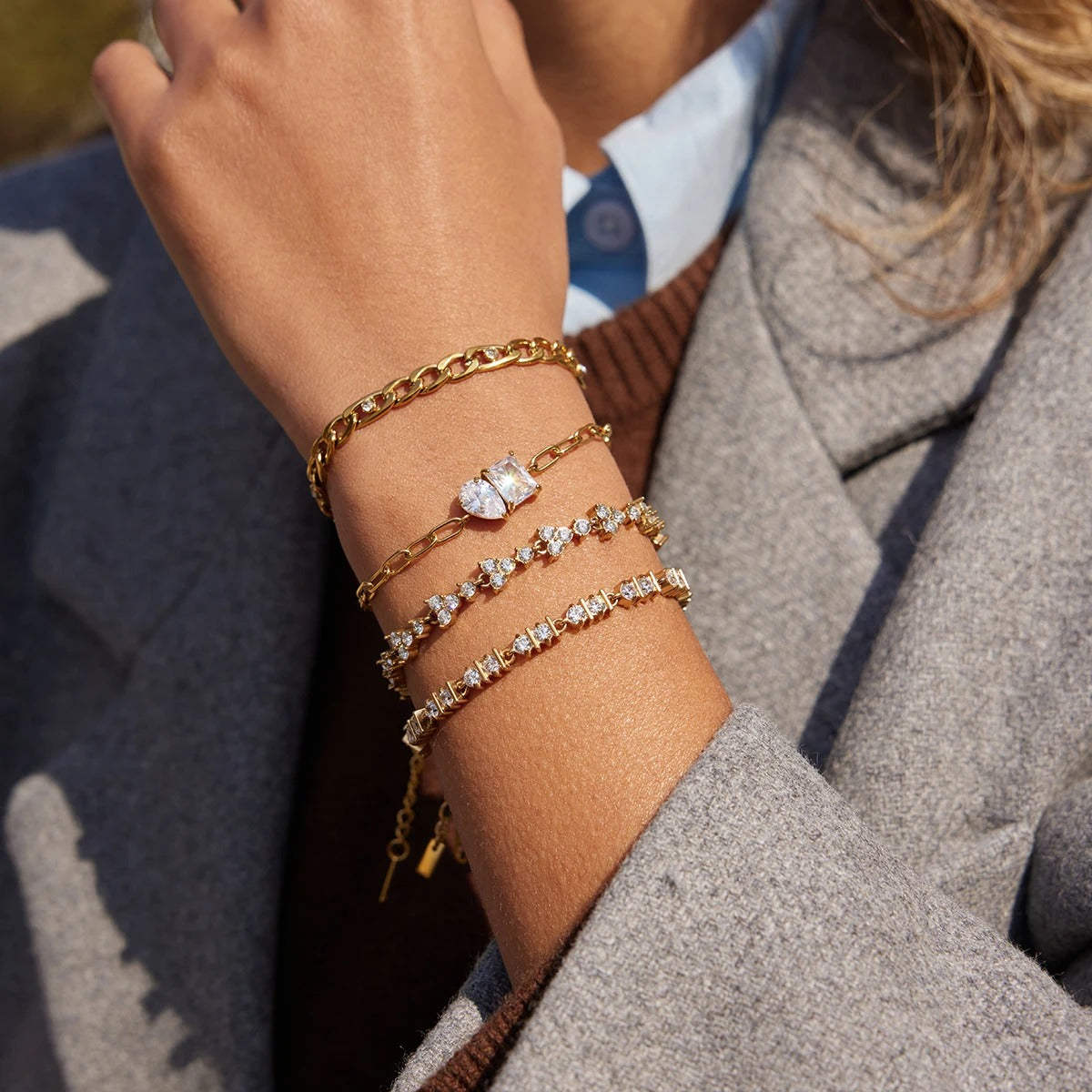 Zircon unique tennis bracelet