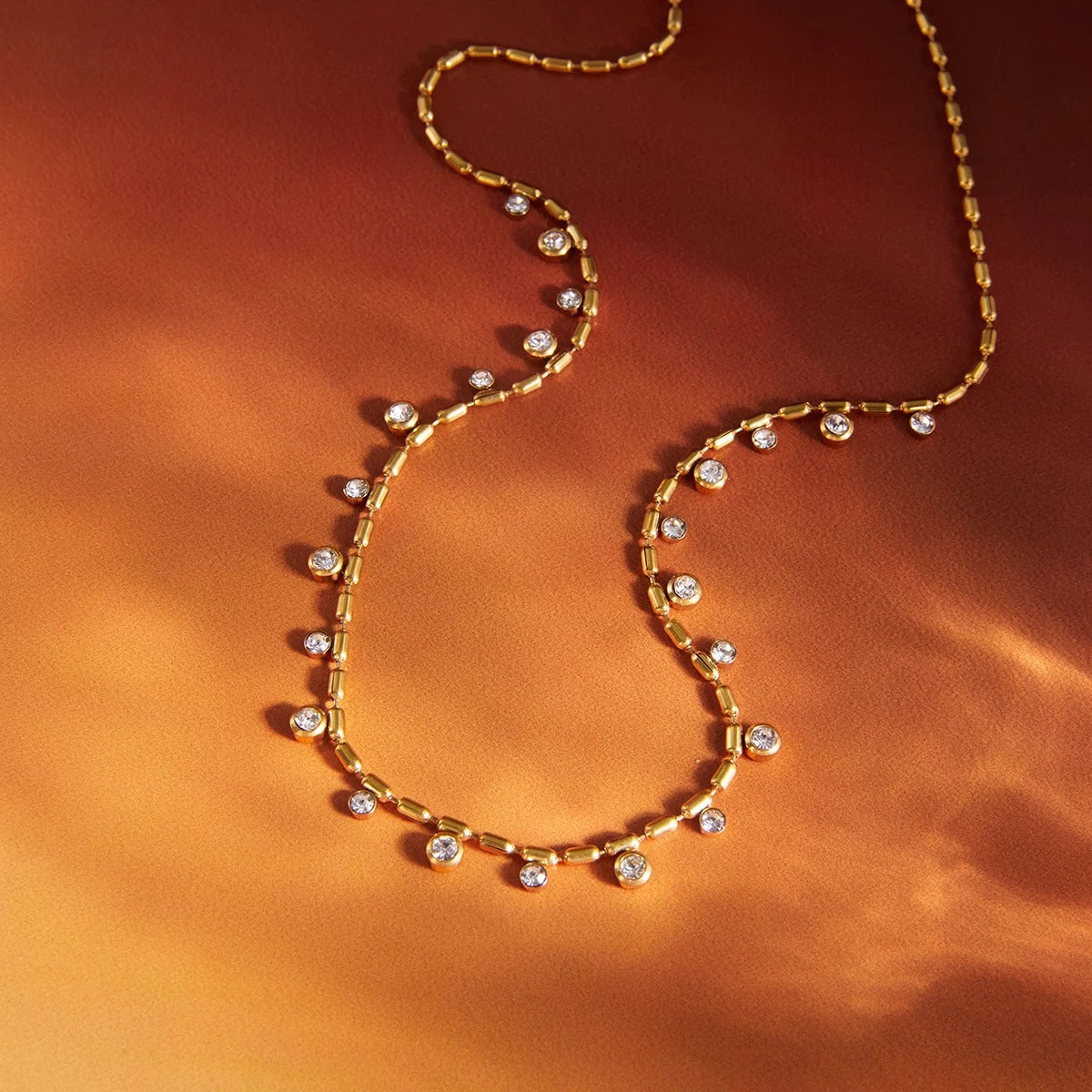 Delicate zirconias necklace