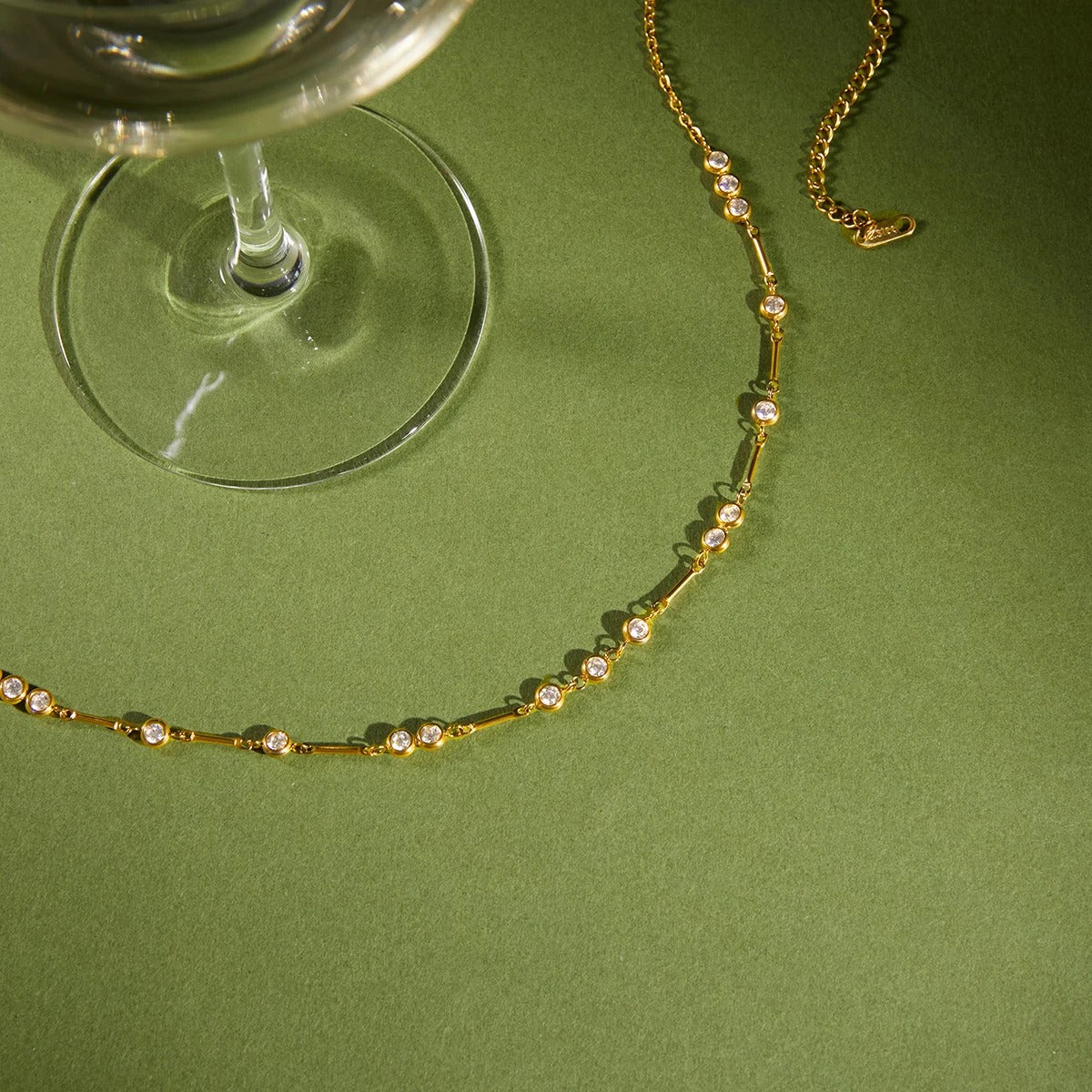 Delicate zirconias line necklace